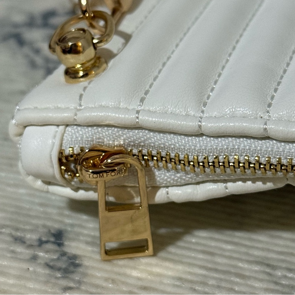 Tom Ford Beauty White Quilted Pouch / Shoulder Bag - Picture 7 of 12